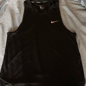 Nike women’s tank